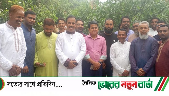 তিতাসে দেলোয়ার হোসেন পলাশের ইদ শুভেচ্ছা বিনিময়