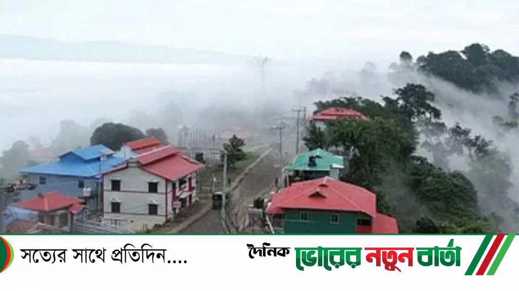 পাহাড়ি ঢলে ডুবেছে সড়ক, সাজেকে আটকা দুই শতাধিক পর্যটক